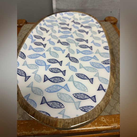 Fish Patterned Oval Bowls with Gold Rim - Picture 2 of 4